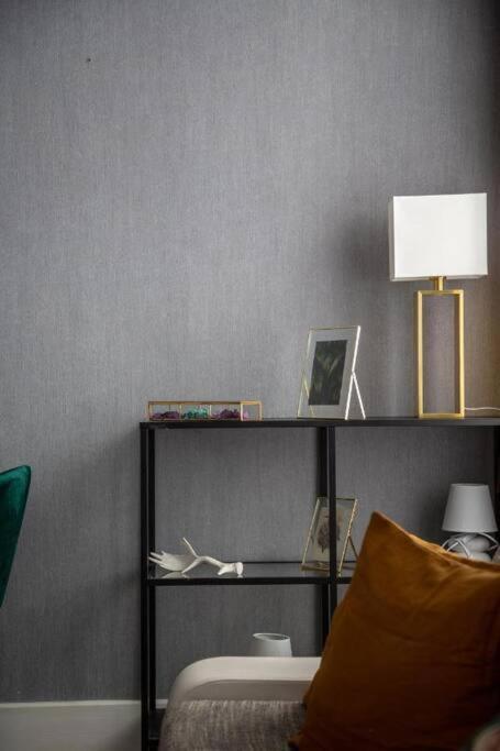 Chic, Captivating Space Budapest Luaran gambar