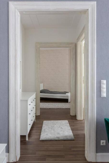 Chic, Captivating Space Budapest Luaran gambar